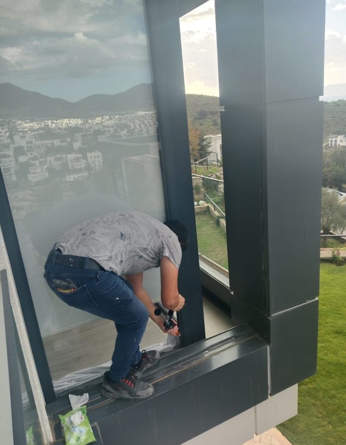 ⚡ 7/24 Ulaşılabilir Hizmet: Acil arızalarda gece-gündüz fark etmeksizin hızlı müdahale.